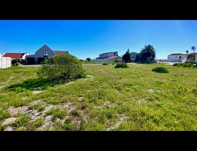 647M² VACANT LAND FOR SALE IN PORT OWEN